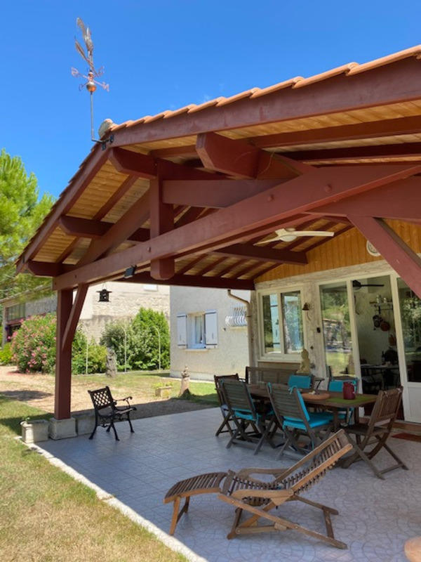 Maison - 260 m² - 9 pièces