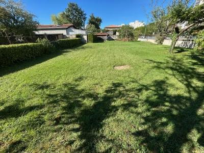 Terrain constructible - 555 m²