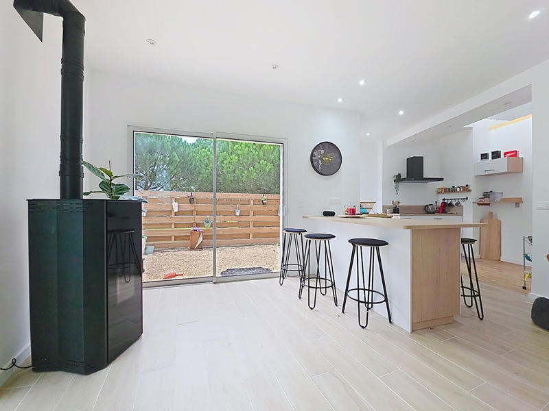 Maison - 88 m² - 4 pièces