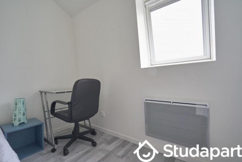 Chambre - 14 m² - 1 pièce