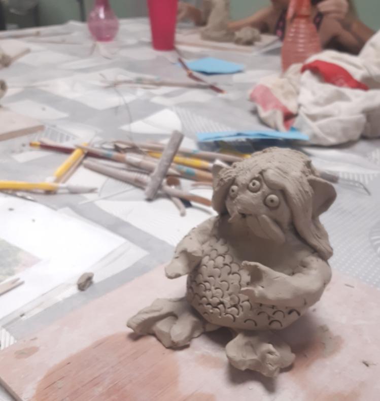 Atelier de modelage d'argile parents/enfants vacances de Pâques : les animaux fantastiques