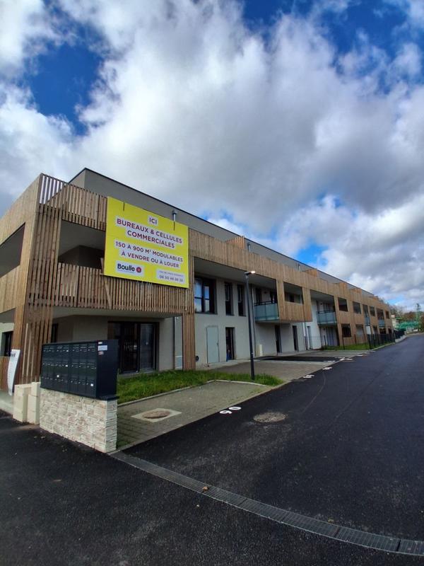 Local commercial - 294 m²