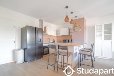 Chambre - 10 m² - 1 pièce