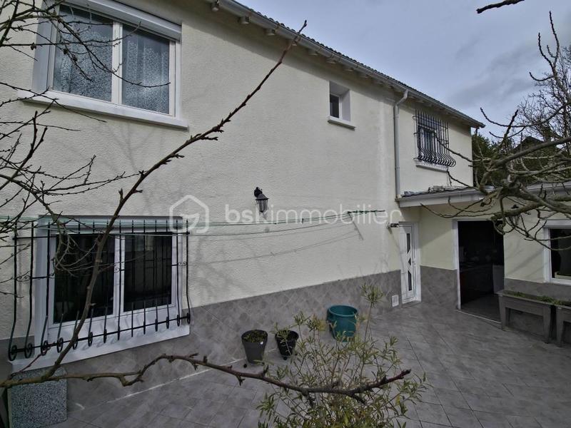 Maison - 142 m² - 6 pièces