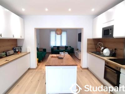 Chambre - 13 m² - 1 pièce