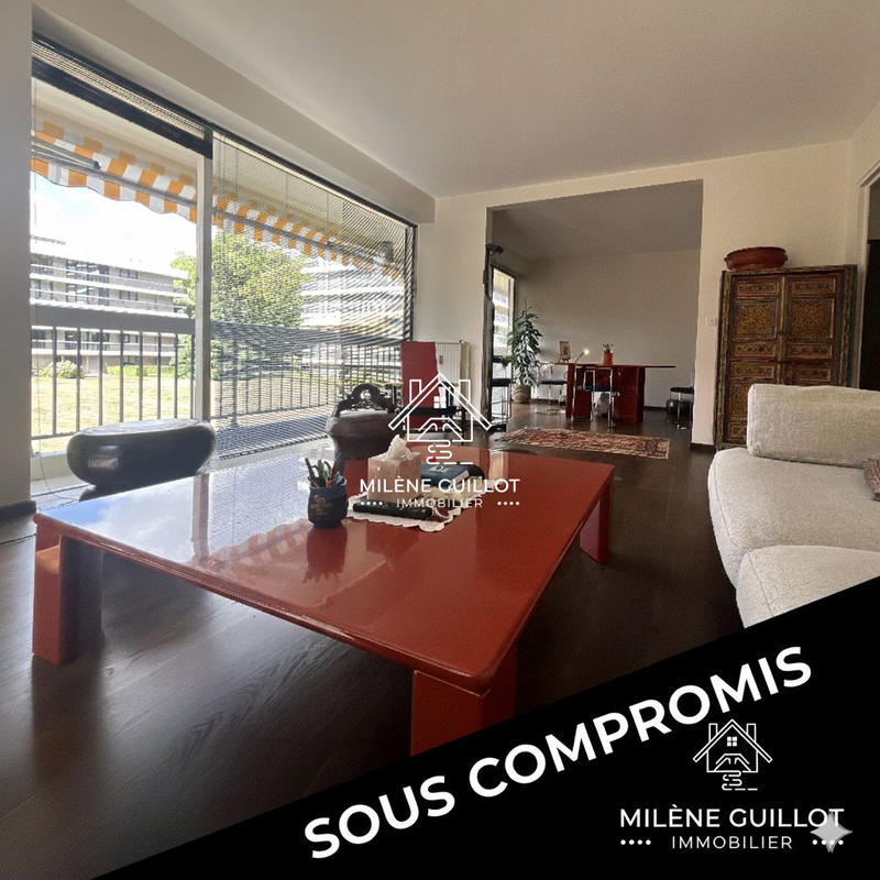 Appartement - 90 m² - 4 pièces
