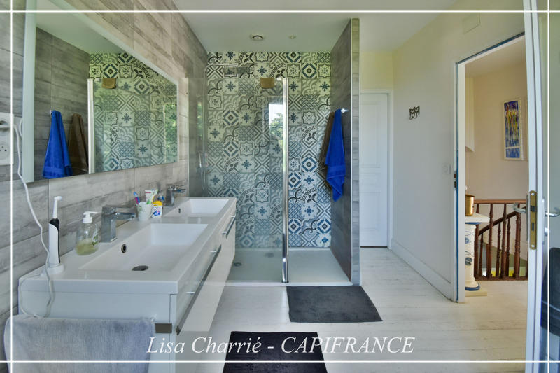 Mas - 127 m² - 5 pièces