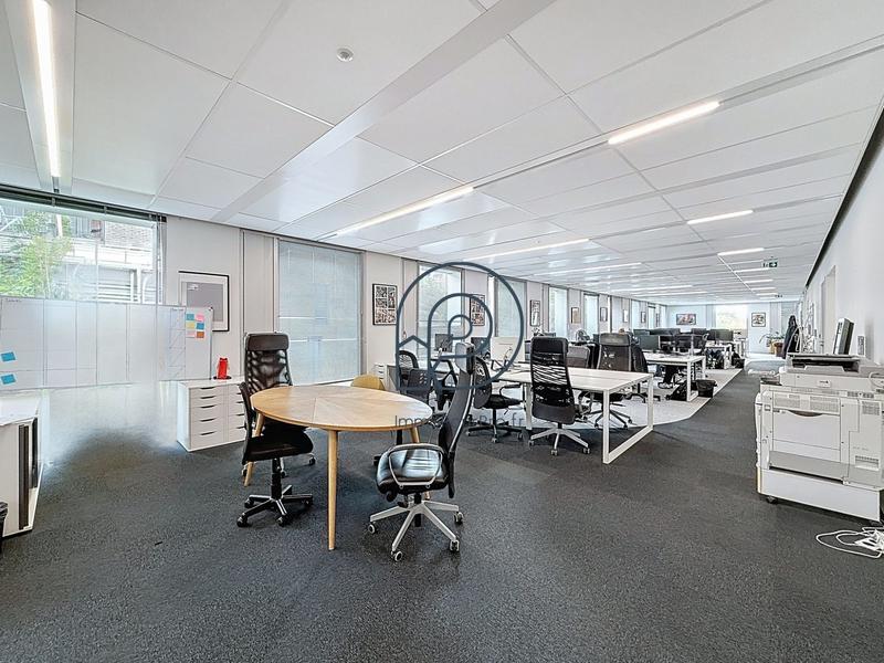 Bureau - 440 m²