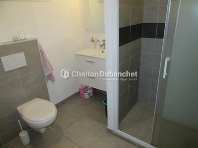 Immeuble - 210 m² - 8 pièces