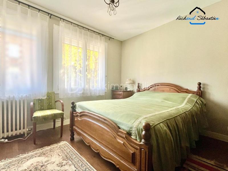 Maison de ville - 250 m² - 10 pièces