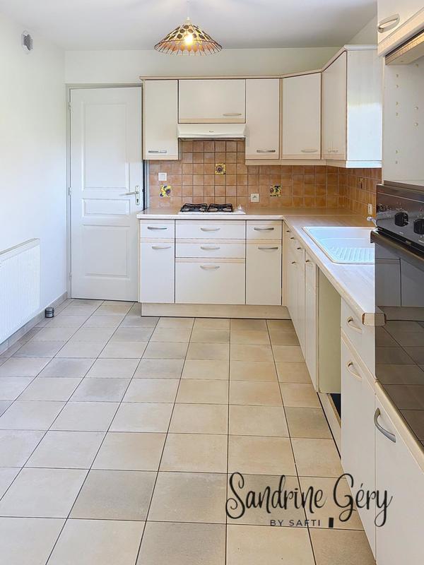 Maison - 97 m² - 6 pièces