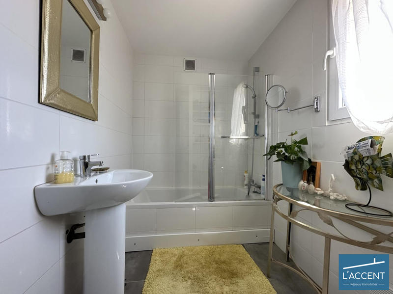 Maison - 114 m² - 6 pièces