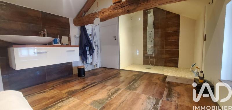 Maison - 303 m² - 10 pièces