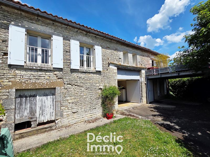 Maison - 265 m² - 12 pièces