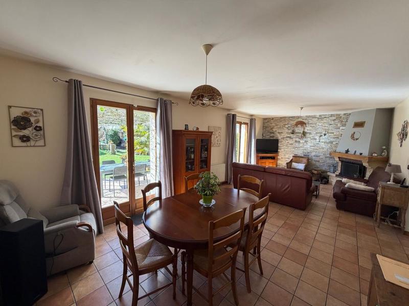 Maison - 122 m² - 5 pièces