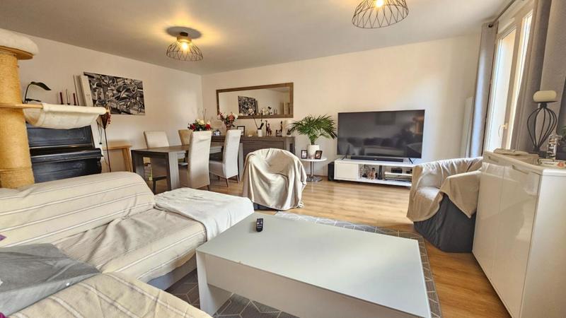 Appartement - 105 m² - 4 pièces