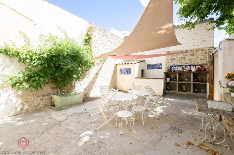 Maison de maîtres - 452 m² - 11 pièces