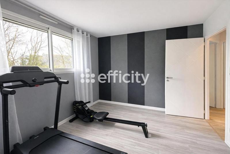 Pavillon - 186 m² - 8 pièces