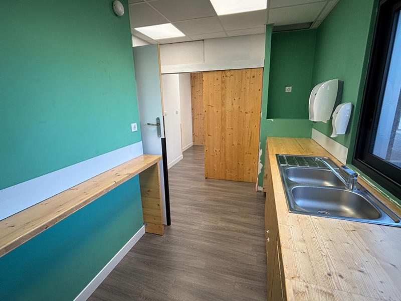 Local commercial - 150 m²