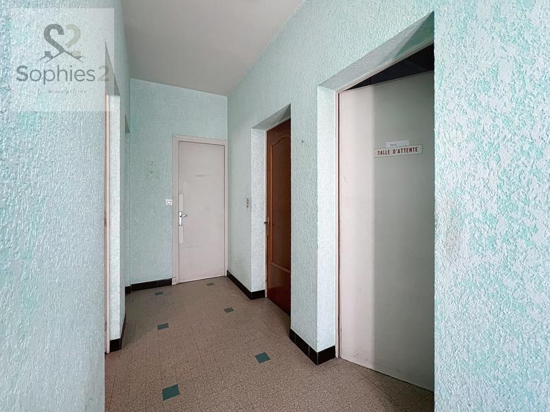 Maison - 226 m² - 9 pièces