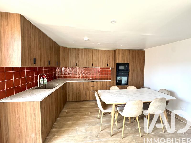 Maison - 105 m² - 5 pièces