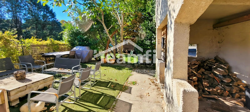 Maison - 157 m² - 7 pièces