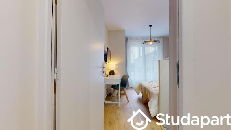 Chambre - 9 m² - 1 pièce