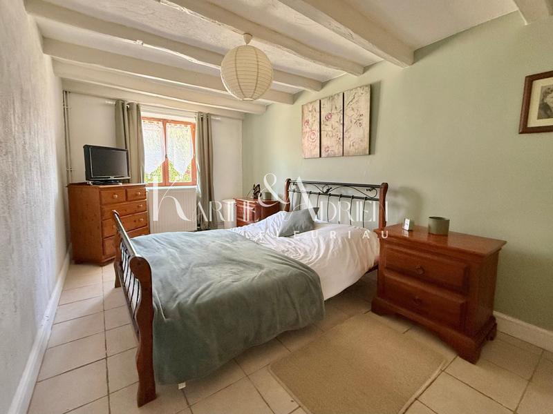 Maison - 365 m² - 11 pièces