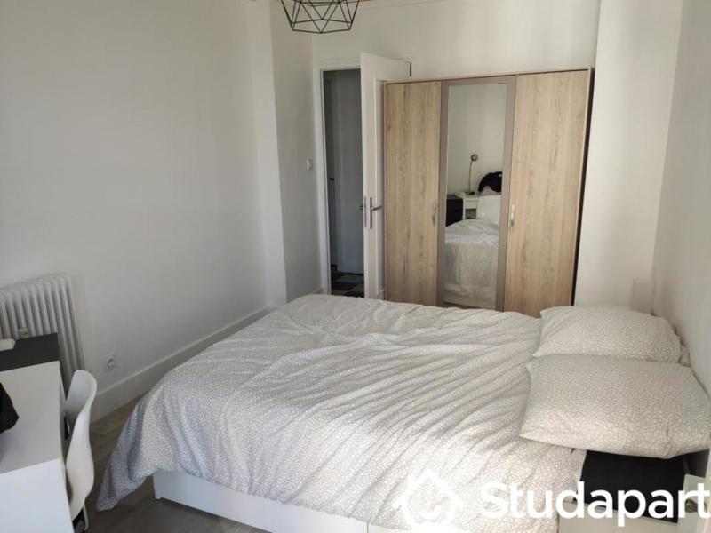 Chambre - 15 m² - 1 pièce