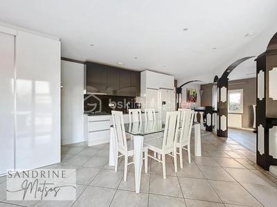 Villa - 144 m² - 6 pièces