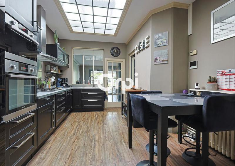 Maison de maîtres - 185 m² - 6 pièces