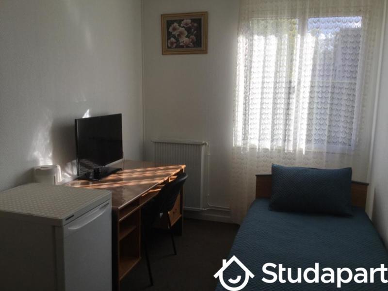 Chambre - 12 m² - 1 pièce