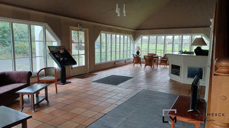 Fonds de commerce - 1 790 m²