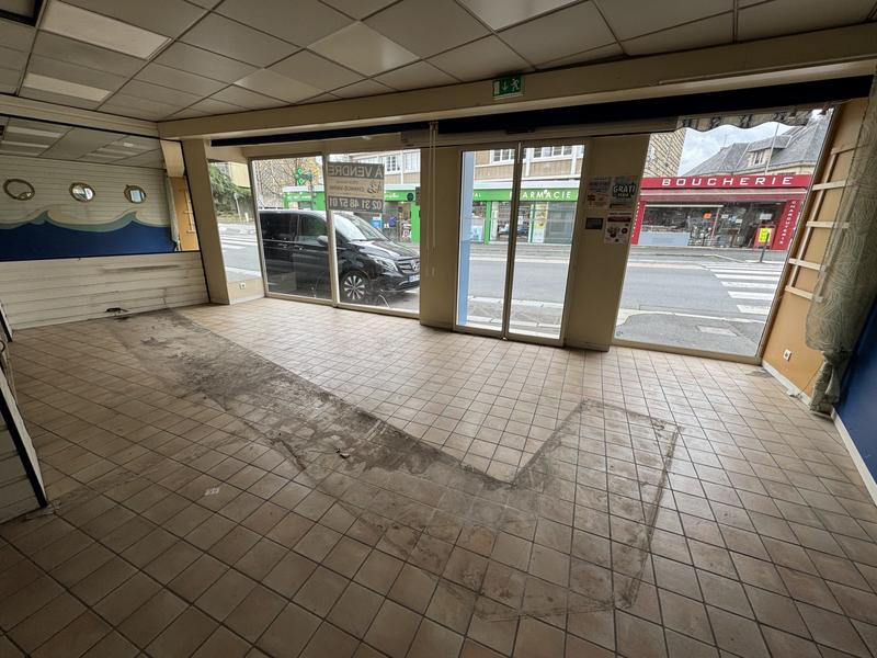 Local commercial - 113 m²