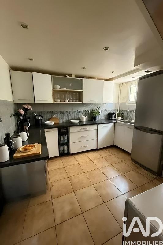 Maison - 175 m² - 12 pièces