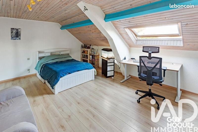 Maison - 207 m² - 6 pièces