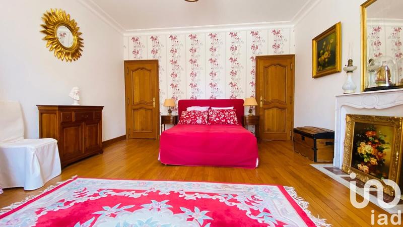 Maison - 440 m² - 14 pièces