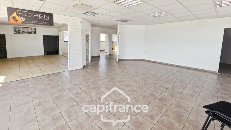 Local commercial - 220 m² - 7 pièces