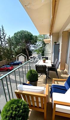 Appartement - 98 m² - 5 pièces