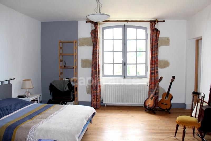 Château - 815 m² - 15 pièces