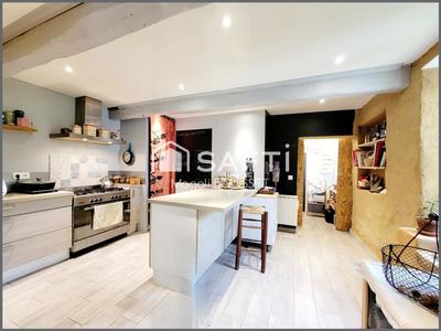 Maison - 248 m² - 7 pièces