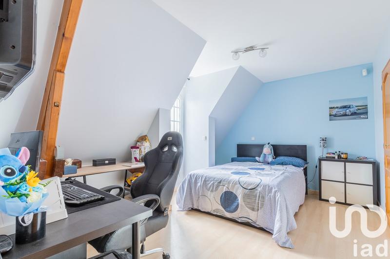 Maison - 220 m² - 10 pièces