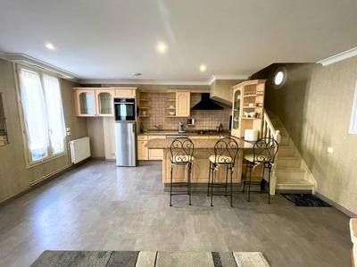 Appartement - 94 m² - 4 pièces