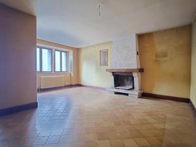 Maison ancienne - 127 m² - 8 pièces