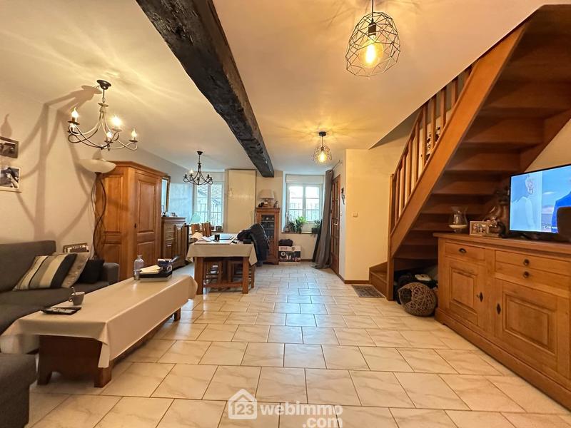 Maison - 306 m² - 13 pièces