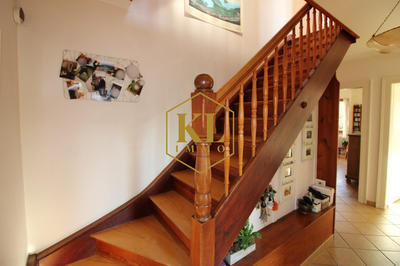 Maison - 171 m² - 7 pièces