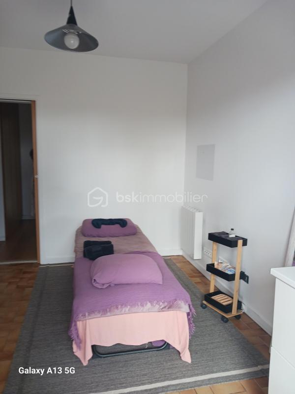 Demeure - 271 m² - 8 pièces