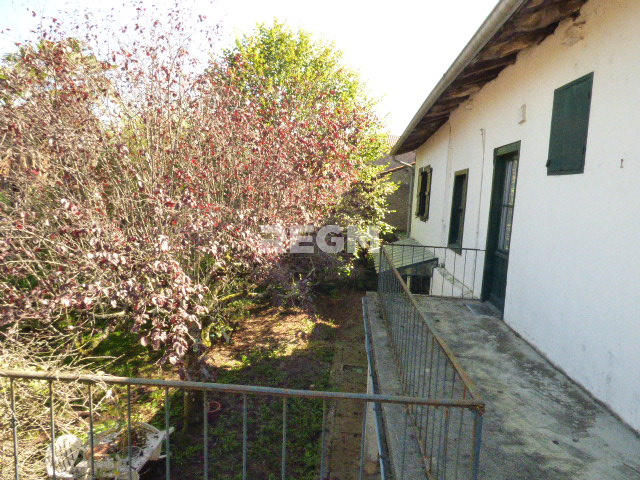 Maison - 330 m² - 12 pièces