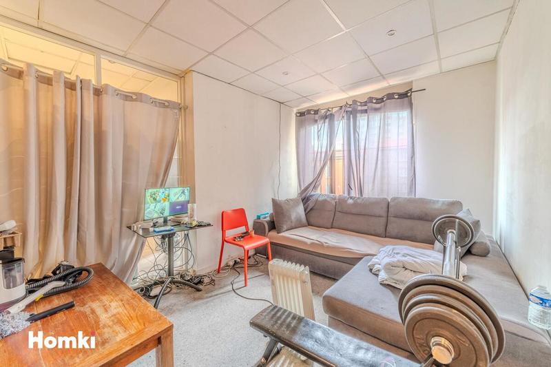 Local commercial - 130 m² - 5 pièces