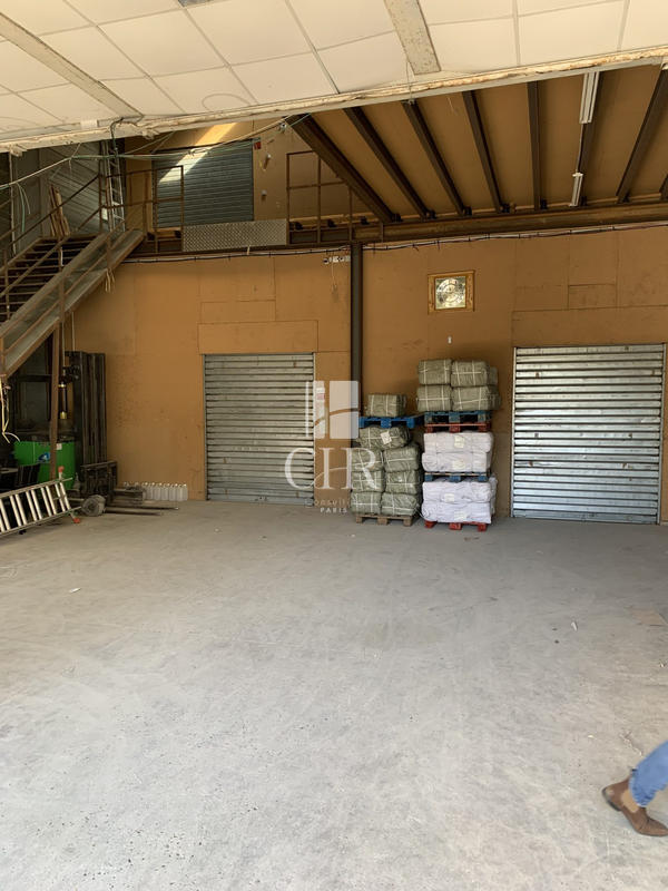 Local commercial - 165 m²